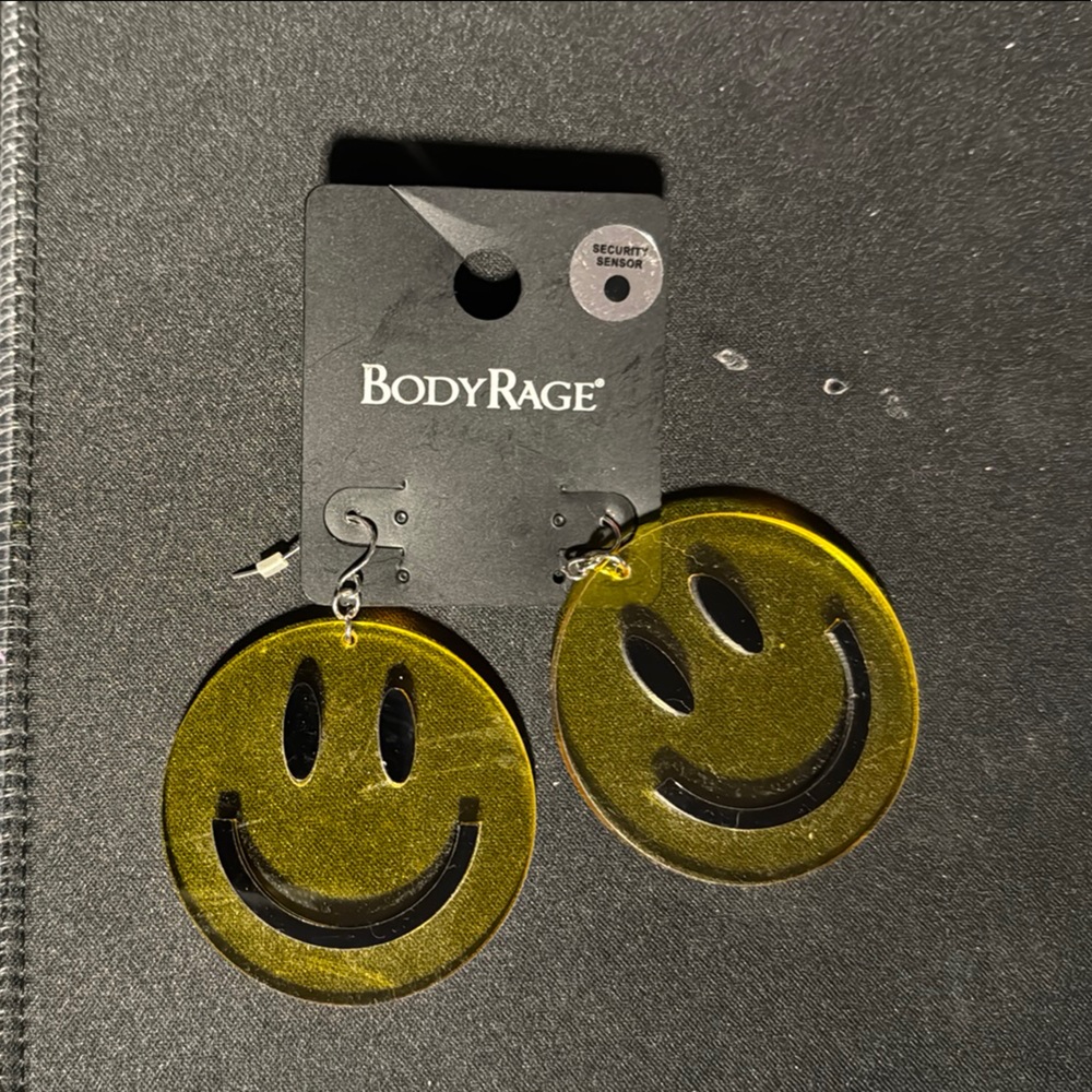 NWT Body Rage Yellow Smiley Face Earrings